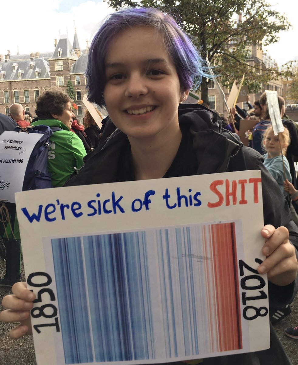  A protest sign by R⎊zijn 