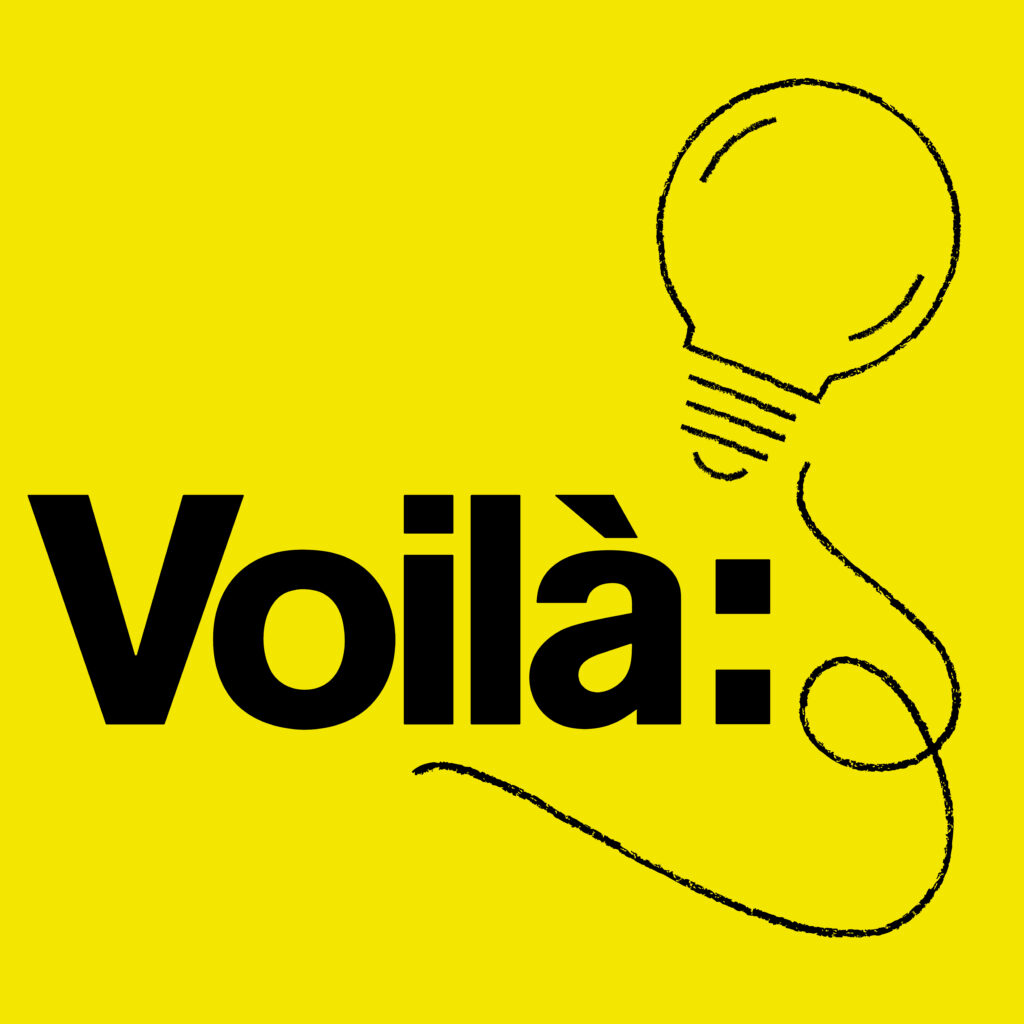 Logo Voilà: accompagné d'une icône en forme d'ampoule, qui met de l'avant les solutions, le tout sur fond jaune.